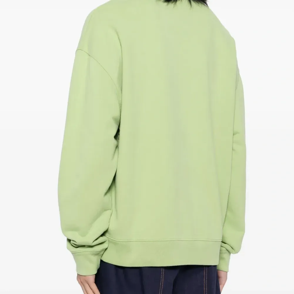 Толстовка с вышитым логотипом