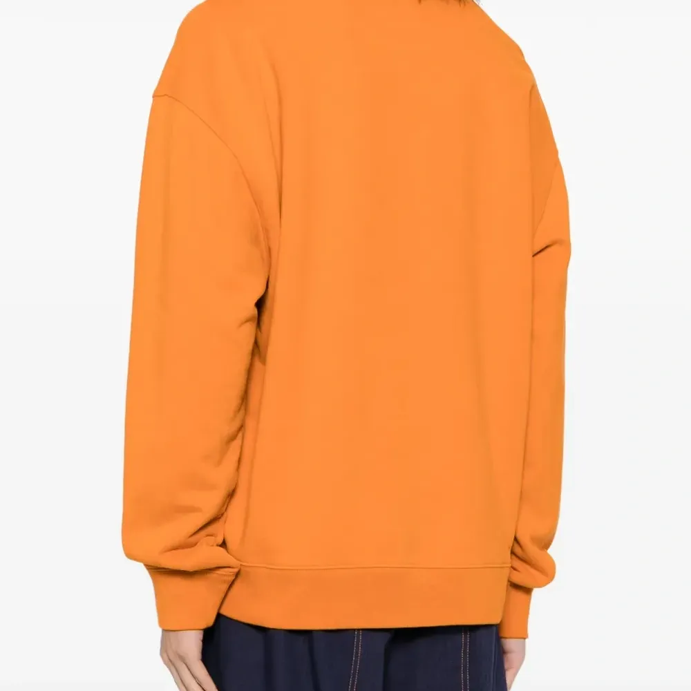 Толстовка с вышитым логотипом