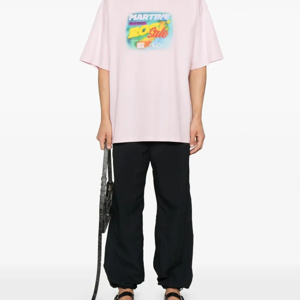 Футболка с графичным принтом