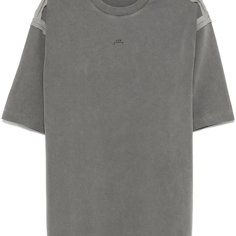 Футболка Facade