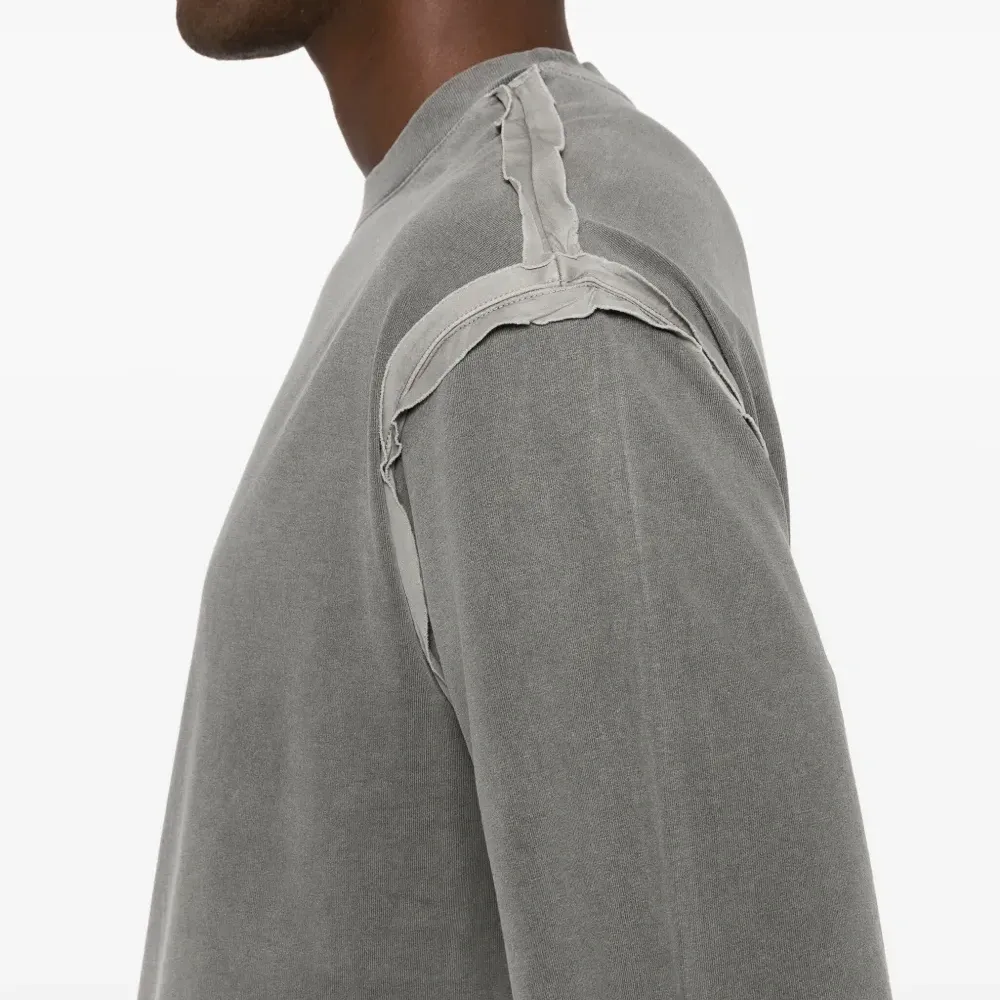 Футболка Facade