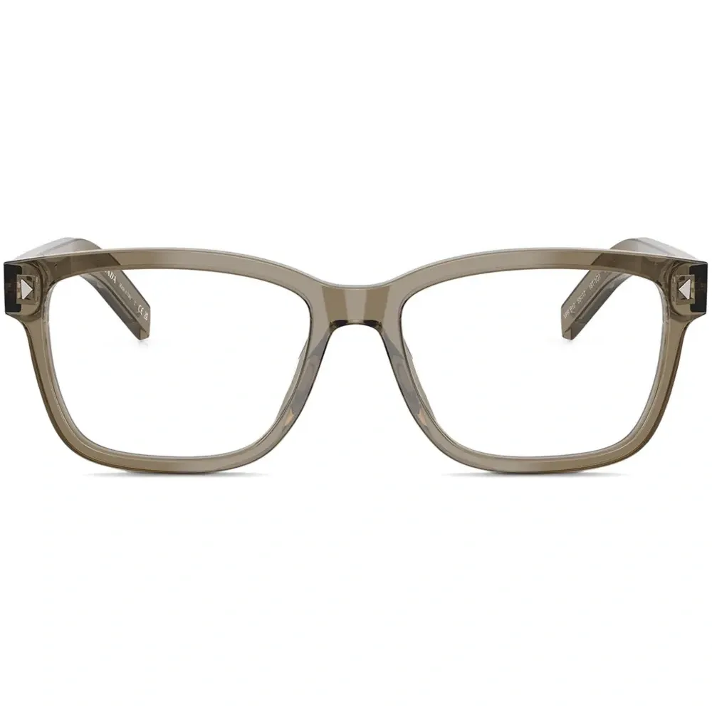 Очки в квадратной оправе