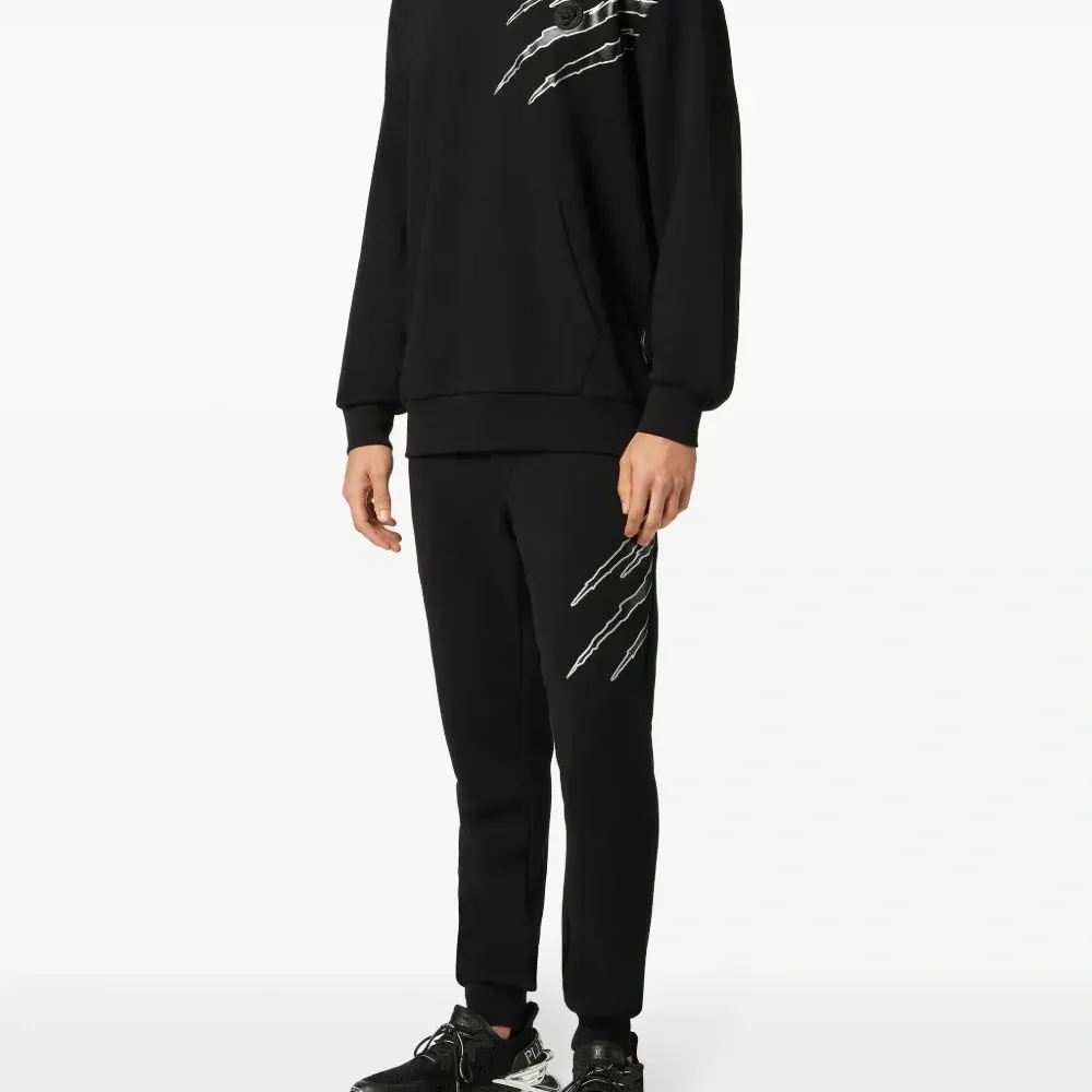 Худи с графичным принтом