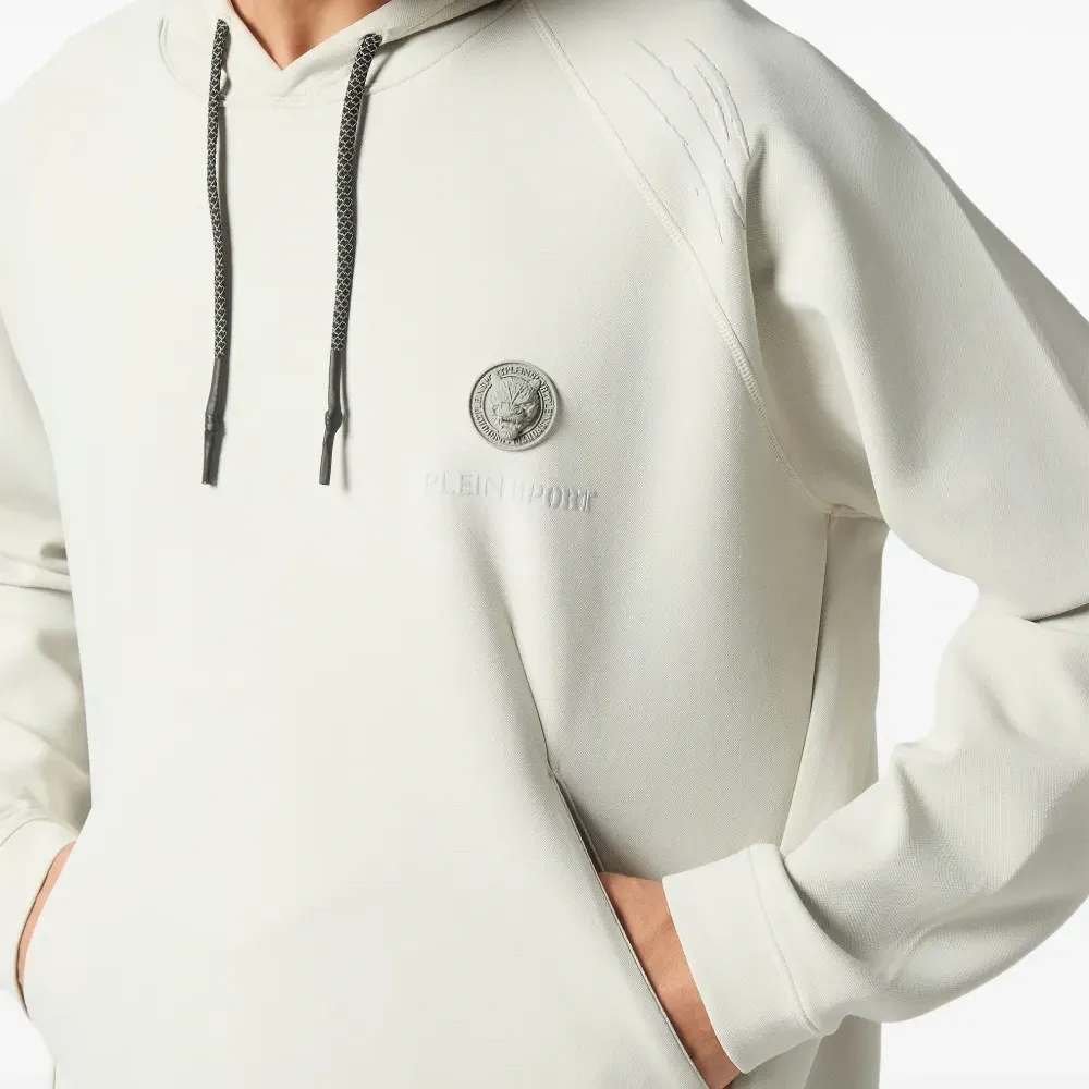 Худи с нашивкой-логотипом