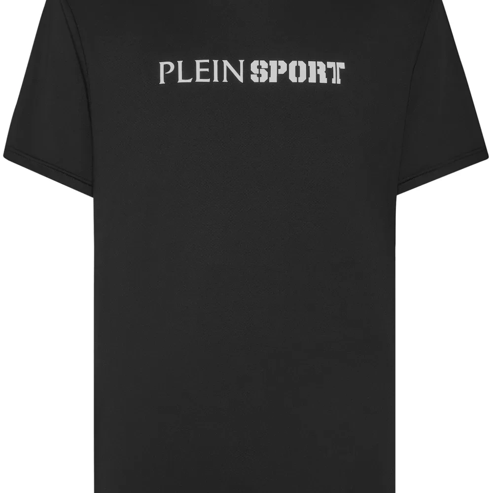 Футболка со светоотражающим эффектом