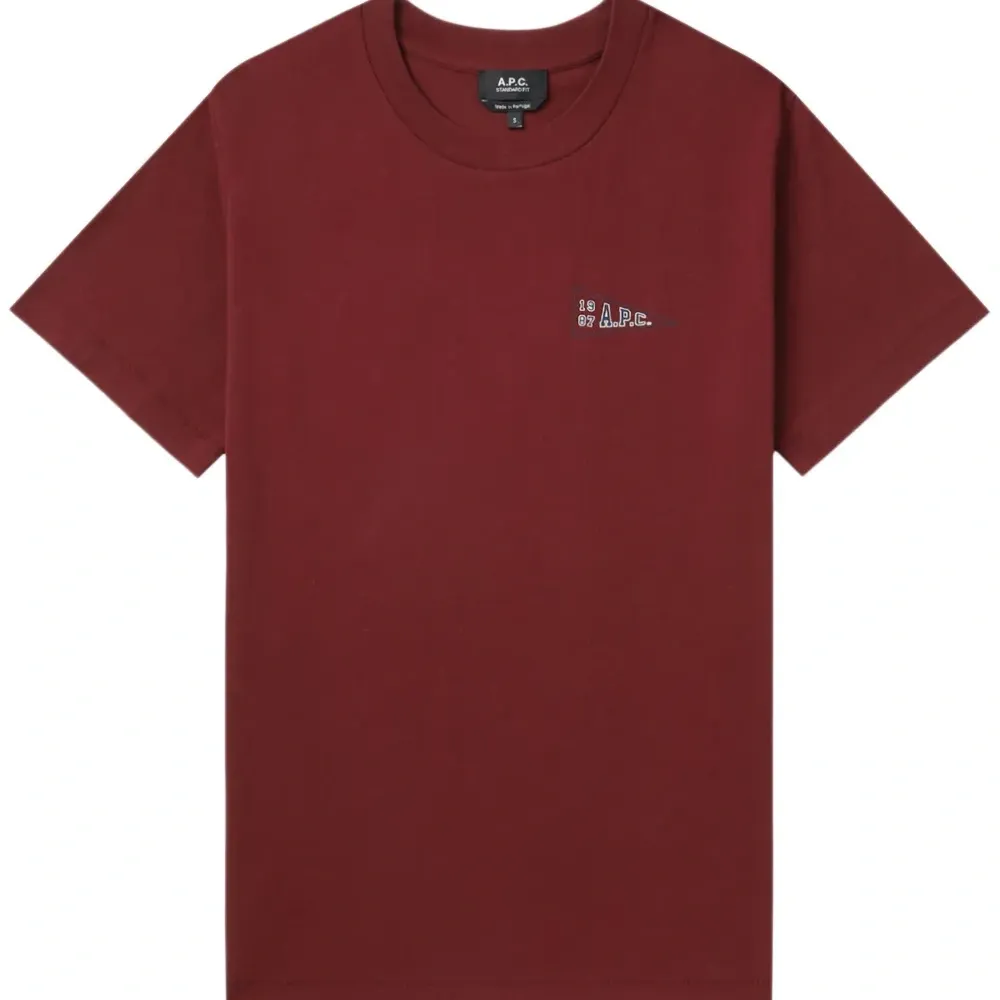 Футболка с логотипом