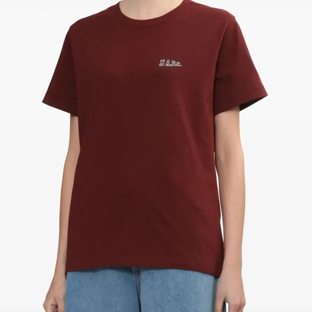 Футболка с логотипом