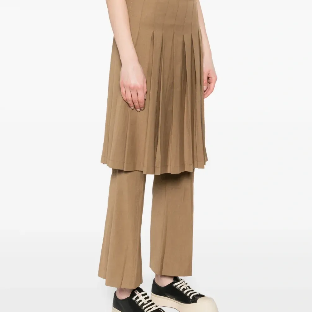 Брюки со складками