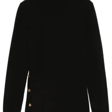 Свитер с высоким воротником