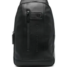 Рюкзак с тисненым логотипом