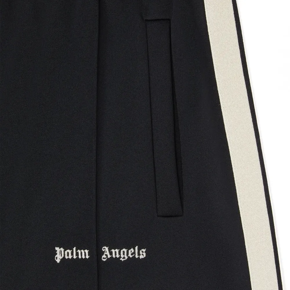 Спортивные шорты с логотипом Спортивные шорты с логотипом