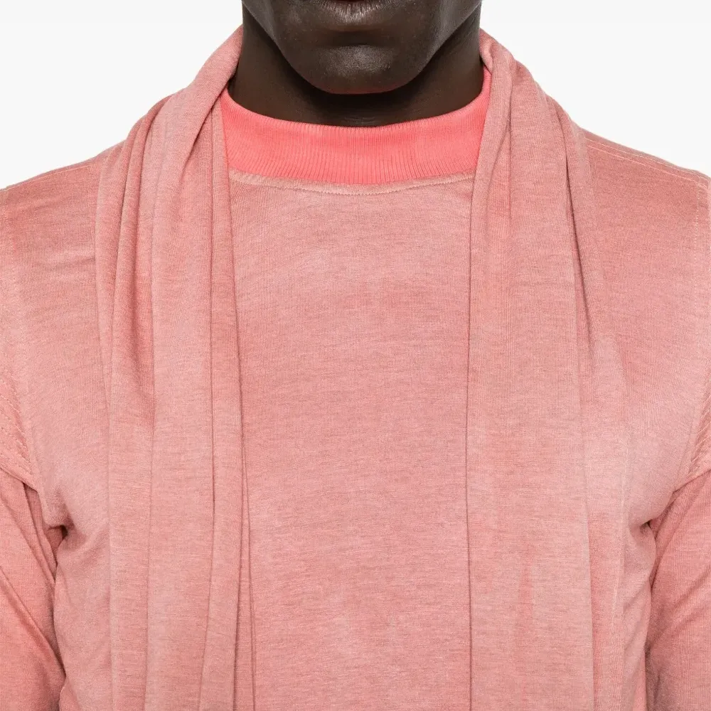 Футболка с длинными рукавами и шарфом