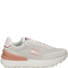 Кроссовки со вставками