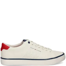 Кроссовки с логотипом