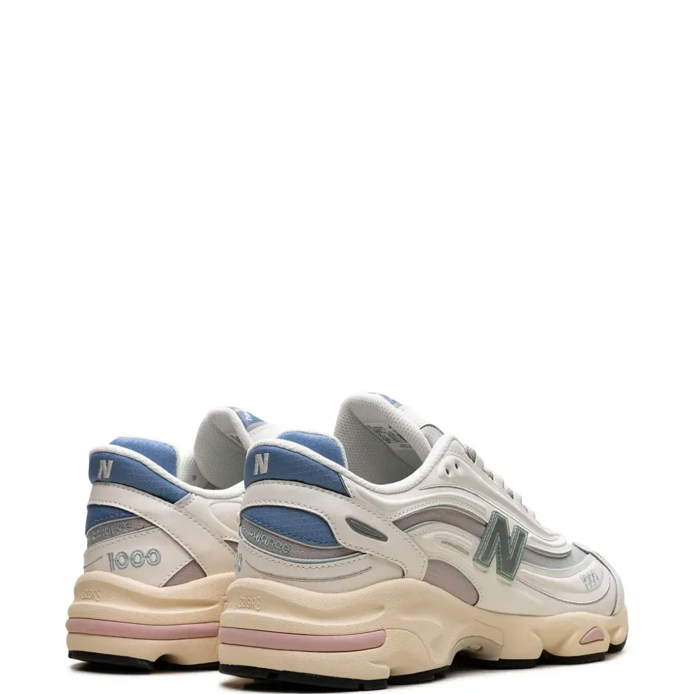 Кроссовки 1000 с контрастными вставками