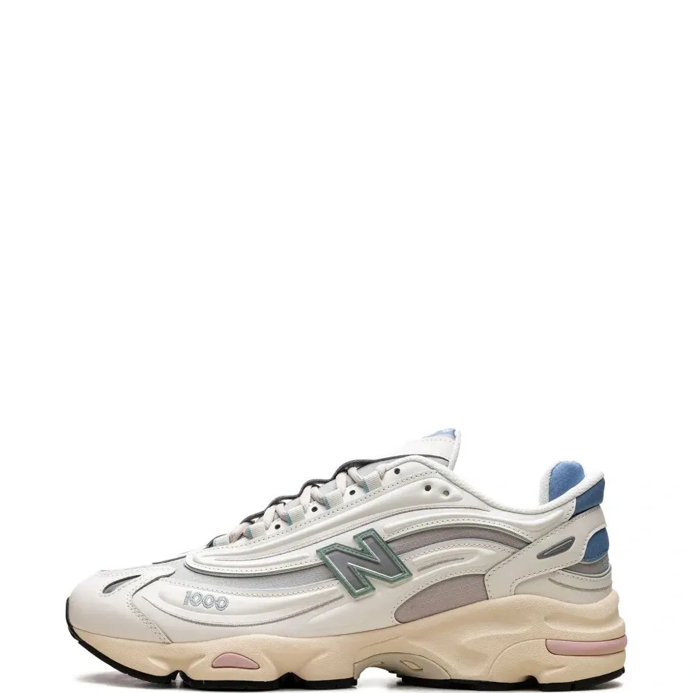 Кроссовки 1000 с контрастными вставками