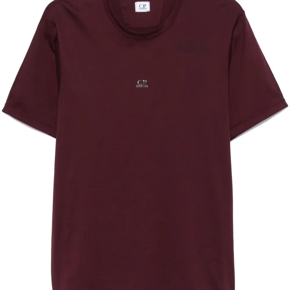 Футболка с логотипом Футболка с логотипом