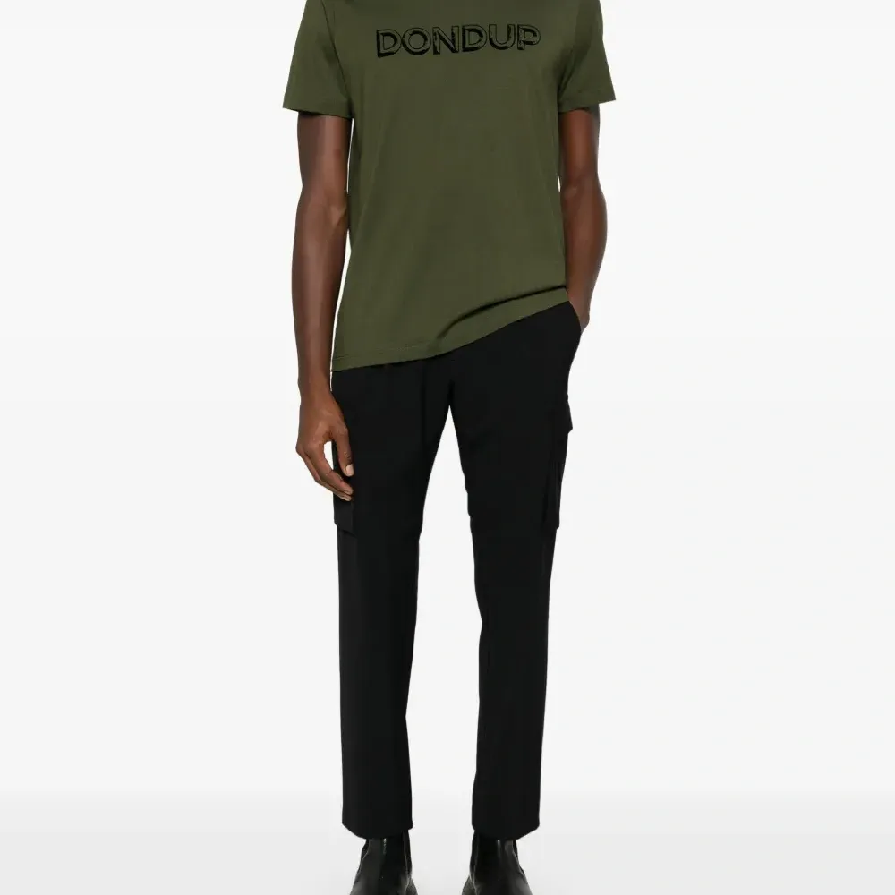 Футболка с логотипом