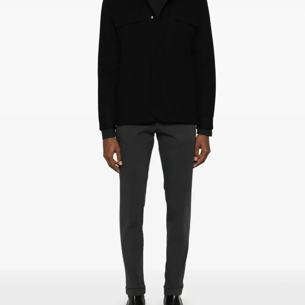 Футболка с круглым вырезом