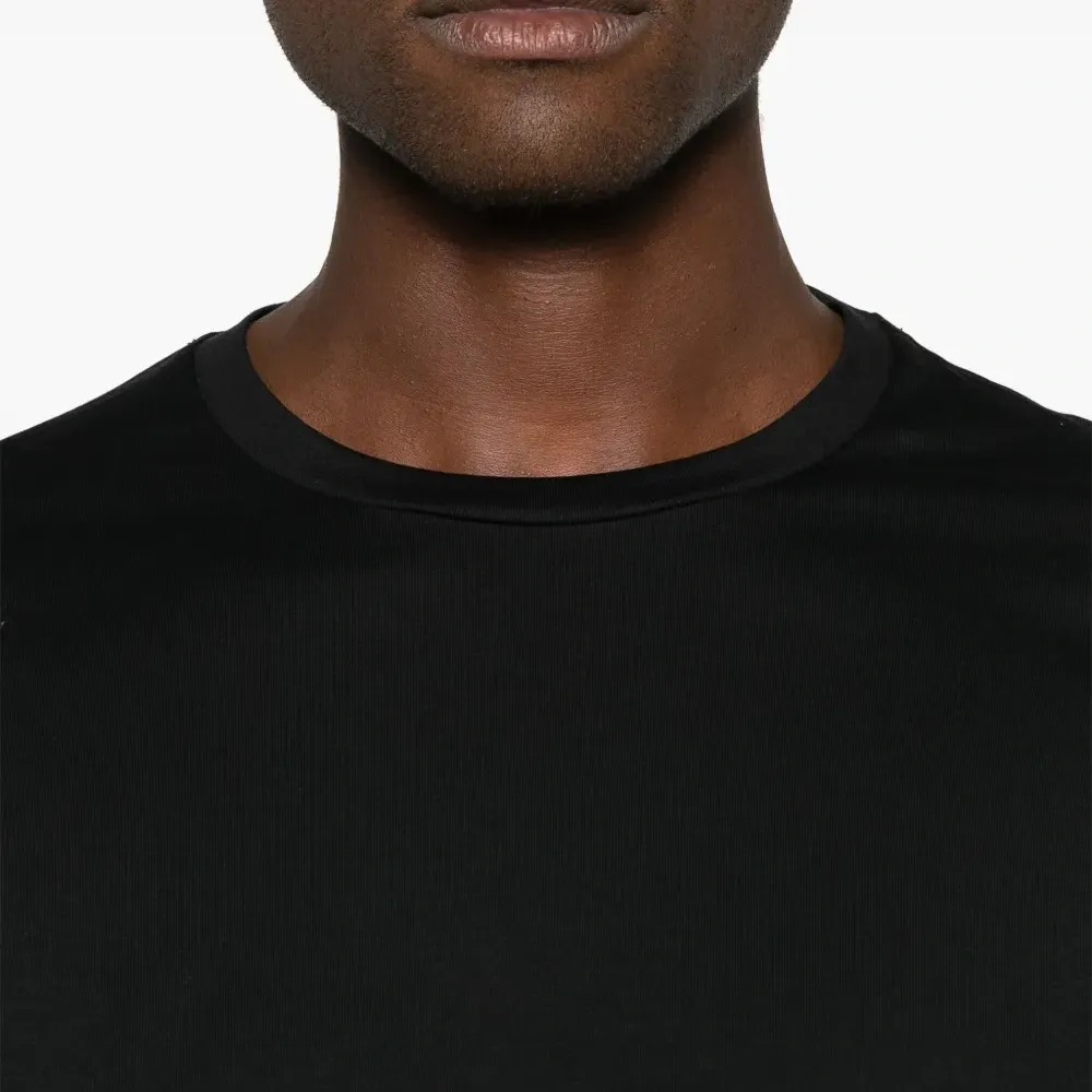 Футболка с круглым вырезом