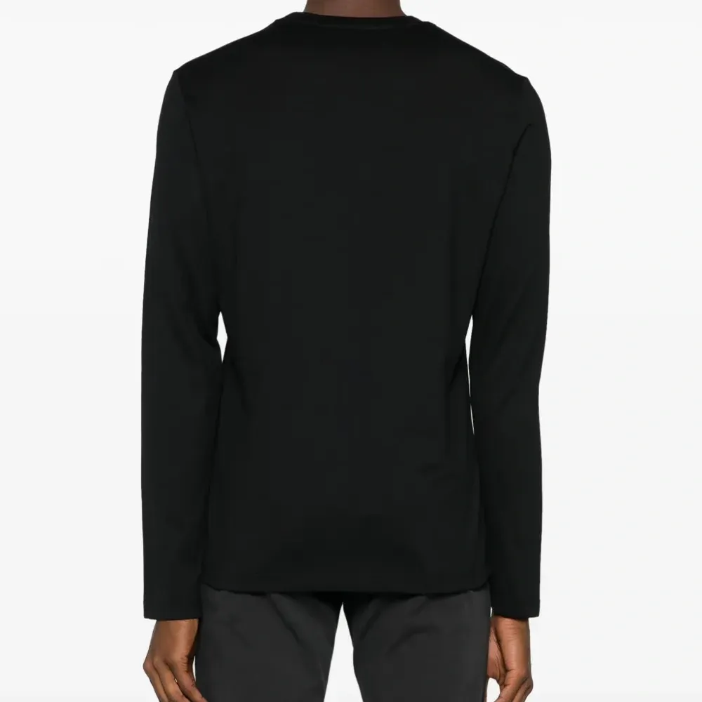 Футболка с круглым вырезом