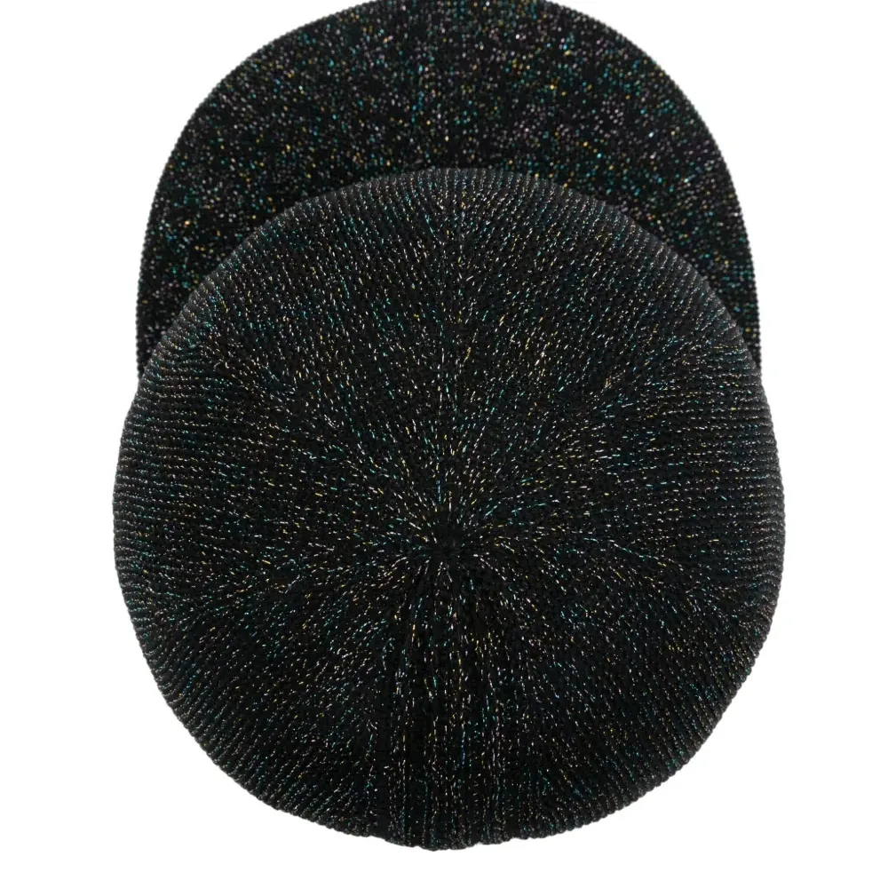 Кепка из ткани ламе