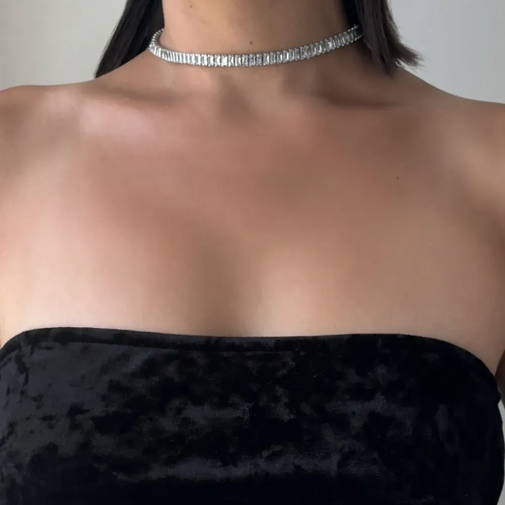 Колье с кристаллами Колье с кристаллами