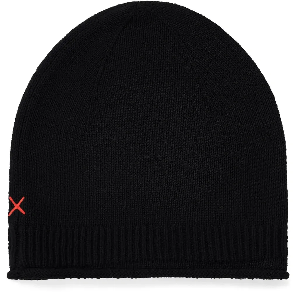 Вязаная шапка бини