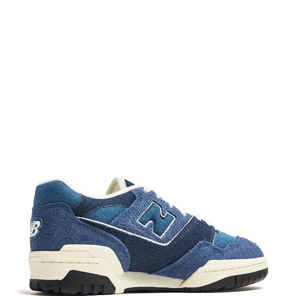 Кроссовки 550