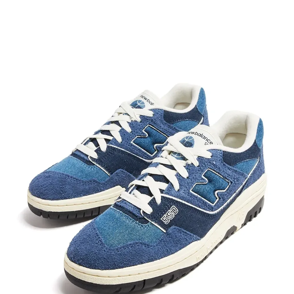 Кроссовки 550