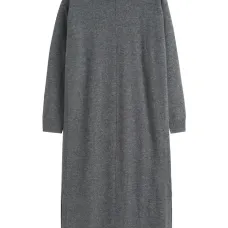 Трикотажное платье с высоким воротником