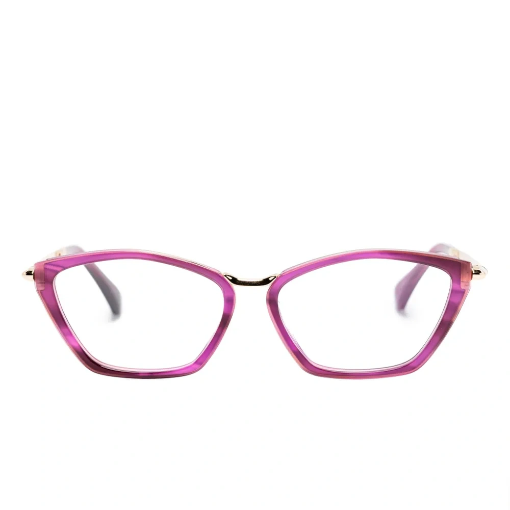 Очки в оправе 'кошачий глаз'