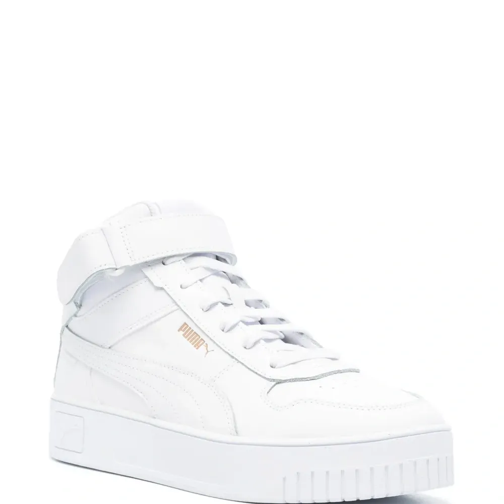 Кроссовки Carina