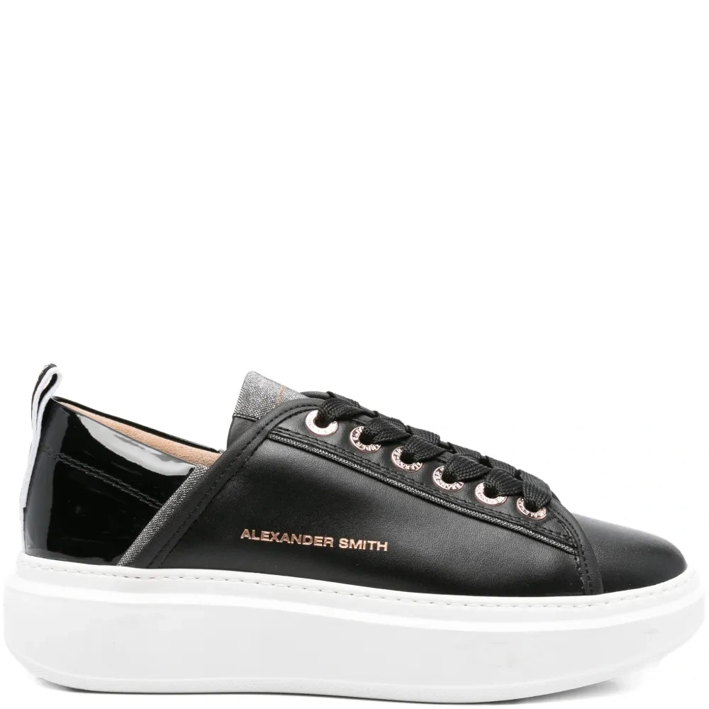 кроссовки Wembley на шнуровке