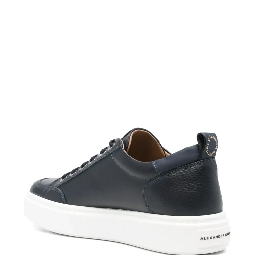 Кроссовки Bond