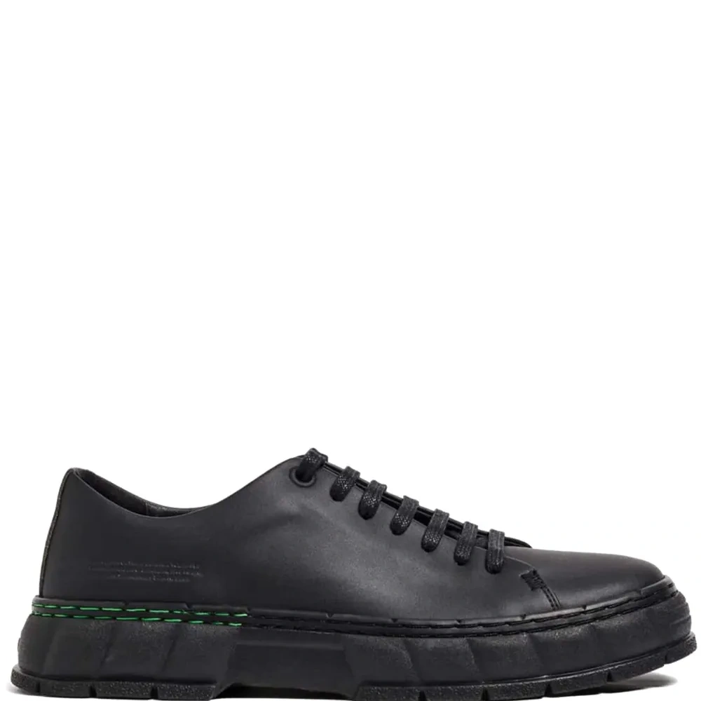 Кроссовки 2005