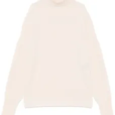 Свитер с вырезами на рукавах