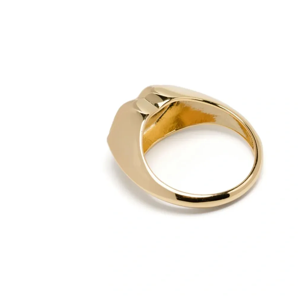 кольцо с металлическим декором