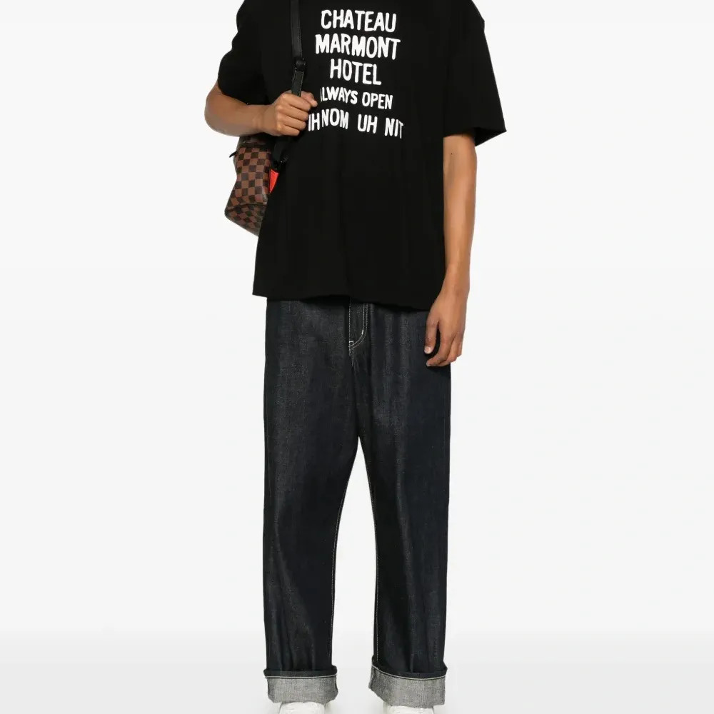 Футболка с графичным принтом