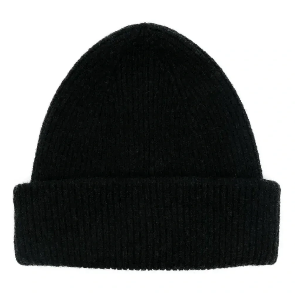 Шапка бини в рубчик