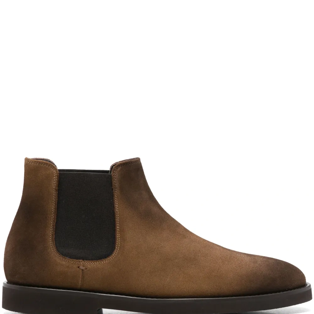 Замшевые ботинки