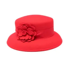 Шляпа с цветочной аппликацией