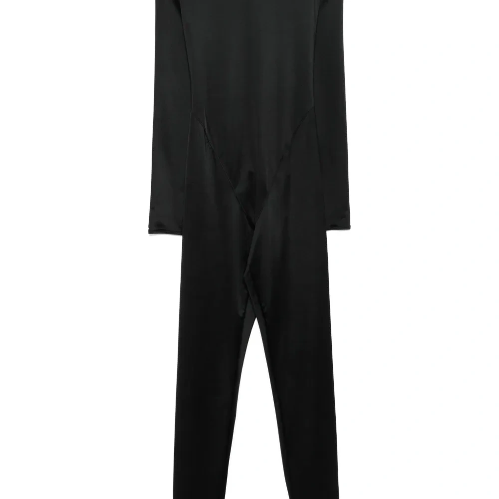 Комбинезон с длинными рукавами и открытой спиной Комбинезон с длинными рукавами и открытой спиной