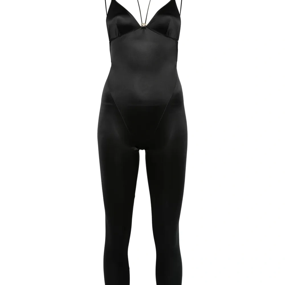 Комбинезон с открытой спиной Комбинезон с открытой спиной