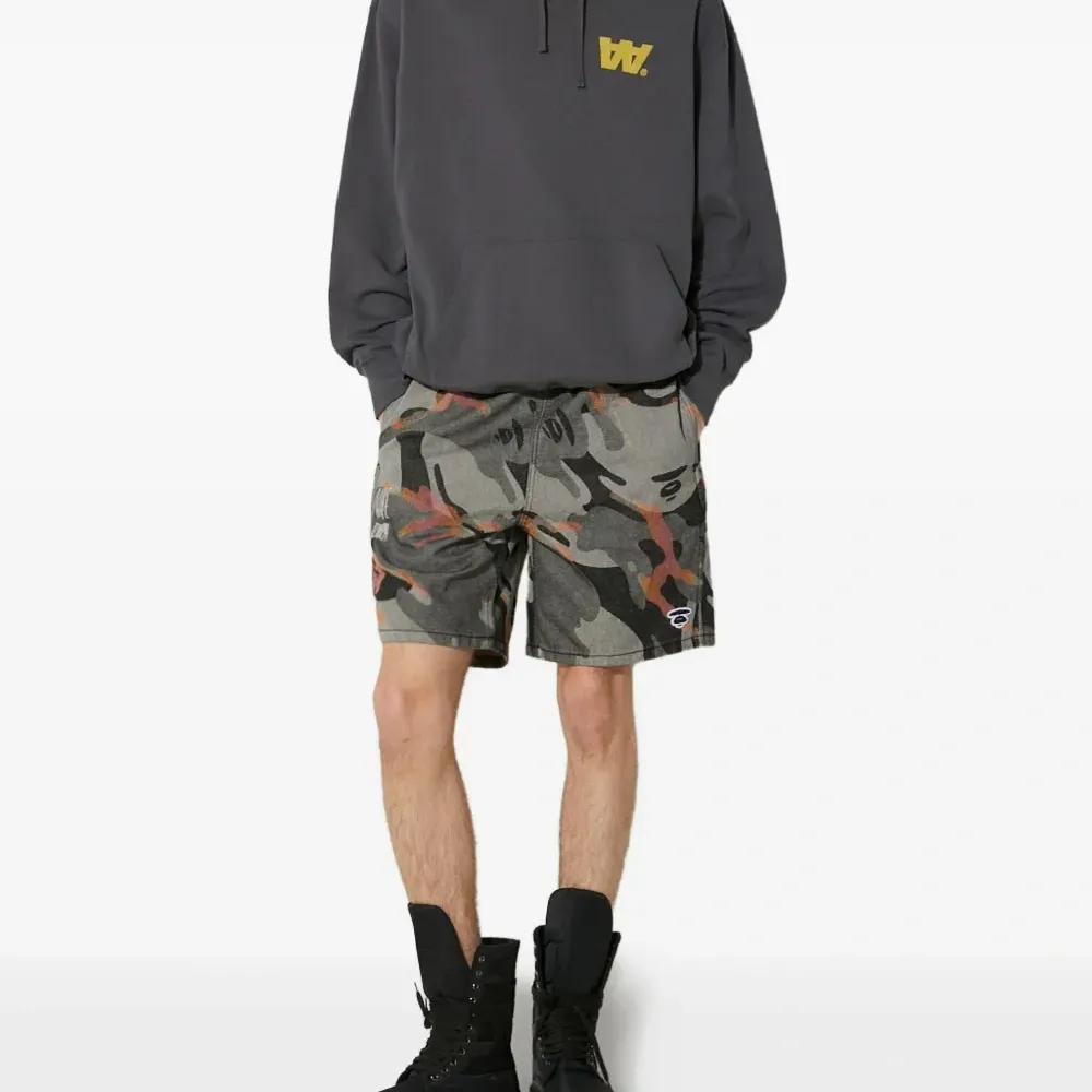 худи с логотипом