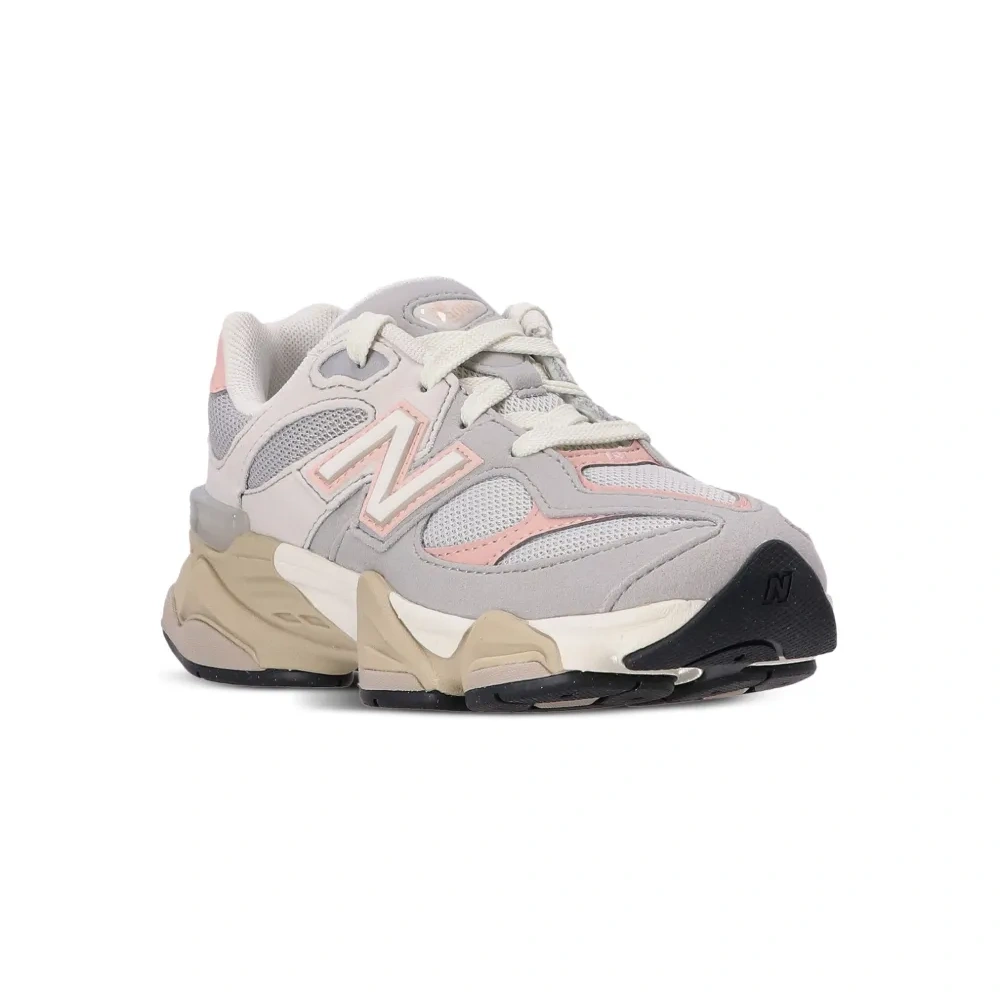 Кроссовки 9060