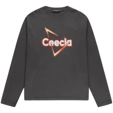 Футболка с логотипом