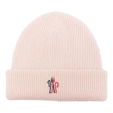 Шерстяная шапка бини