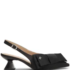 Атласные туфли с бантом