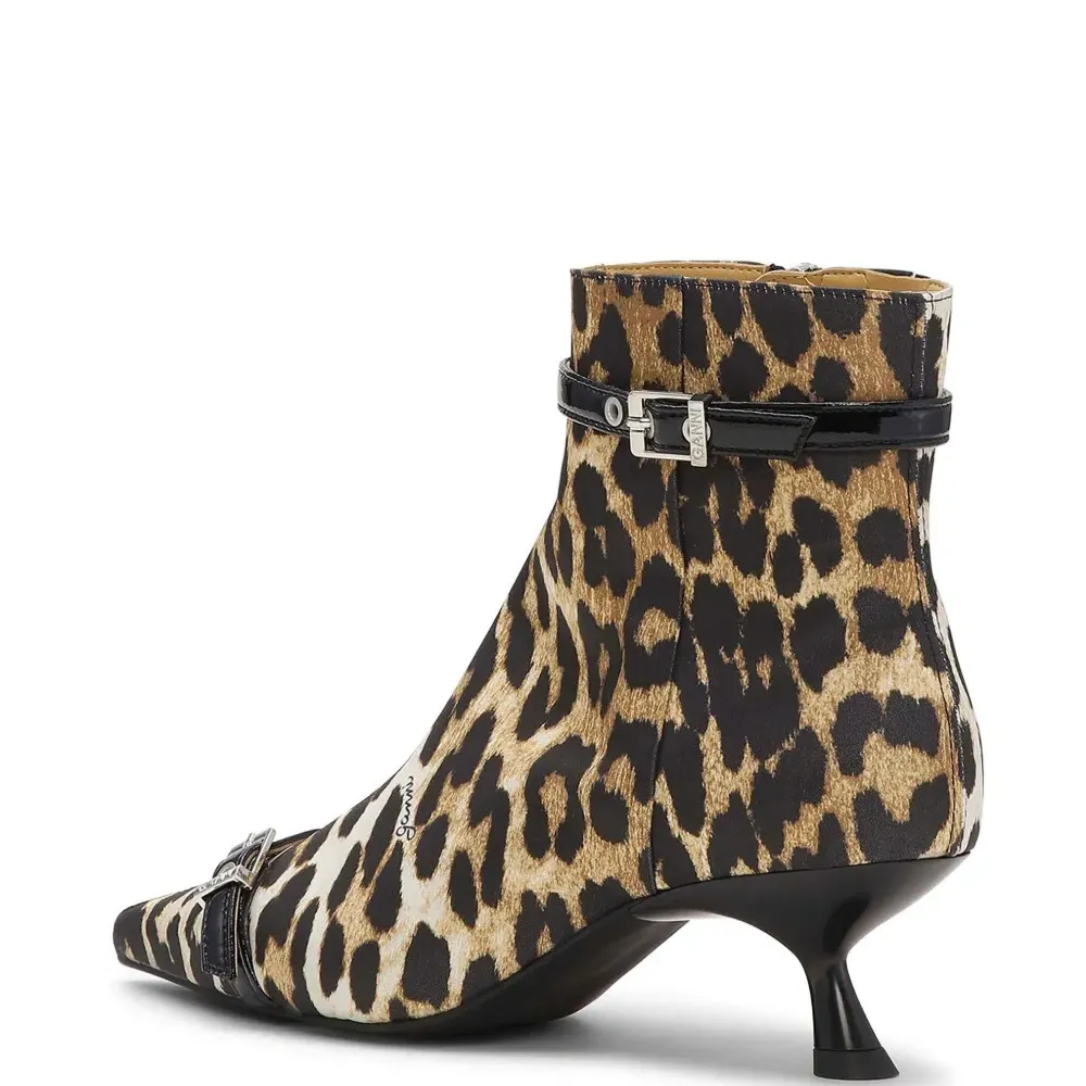 Ботильоны с леопардовым принтом Ботильоны с леопардовым принтом